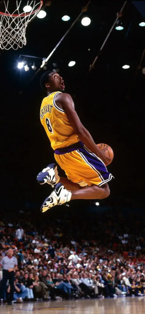 Dunking Kobe Bryant iPhone wallpaper