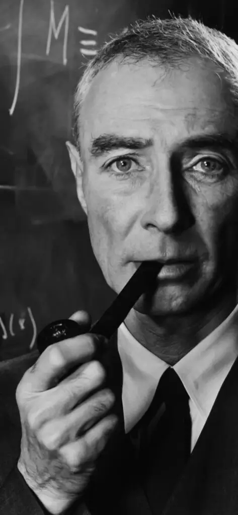 J.-Robert-Oppenheimer-4K-wallpaper-1