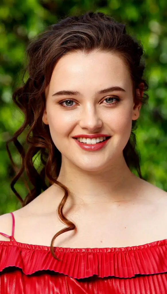 Katherine Langford Wallpapers for iPhone