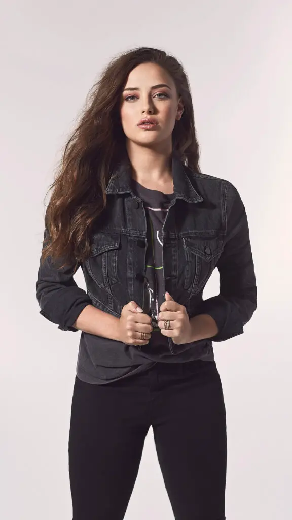 Katherine Langford Wallpapers for iPhone